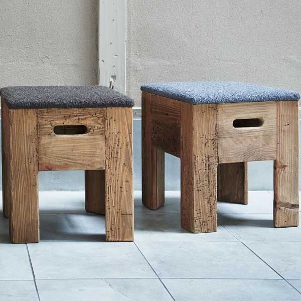 天然木（パイン古材）のスタッキングスツール（W36×D36×H41cm