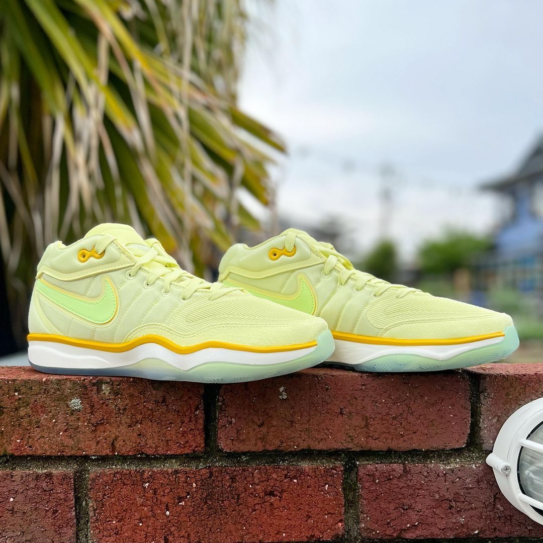 NIKE AIR ZOOM G.T. HUSTLE 2 ナイキ エア ズーム GT ハッスル 2 【MEN'S】 luminous  green/vivid sulfur-sail-barely volt DJ9405-302 - メルカリ