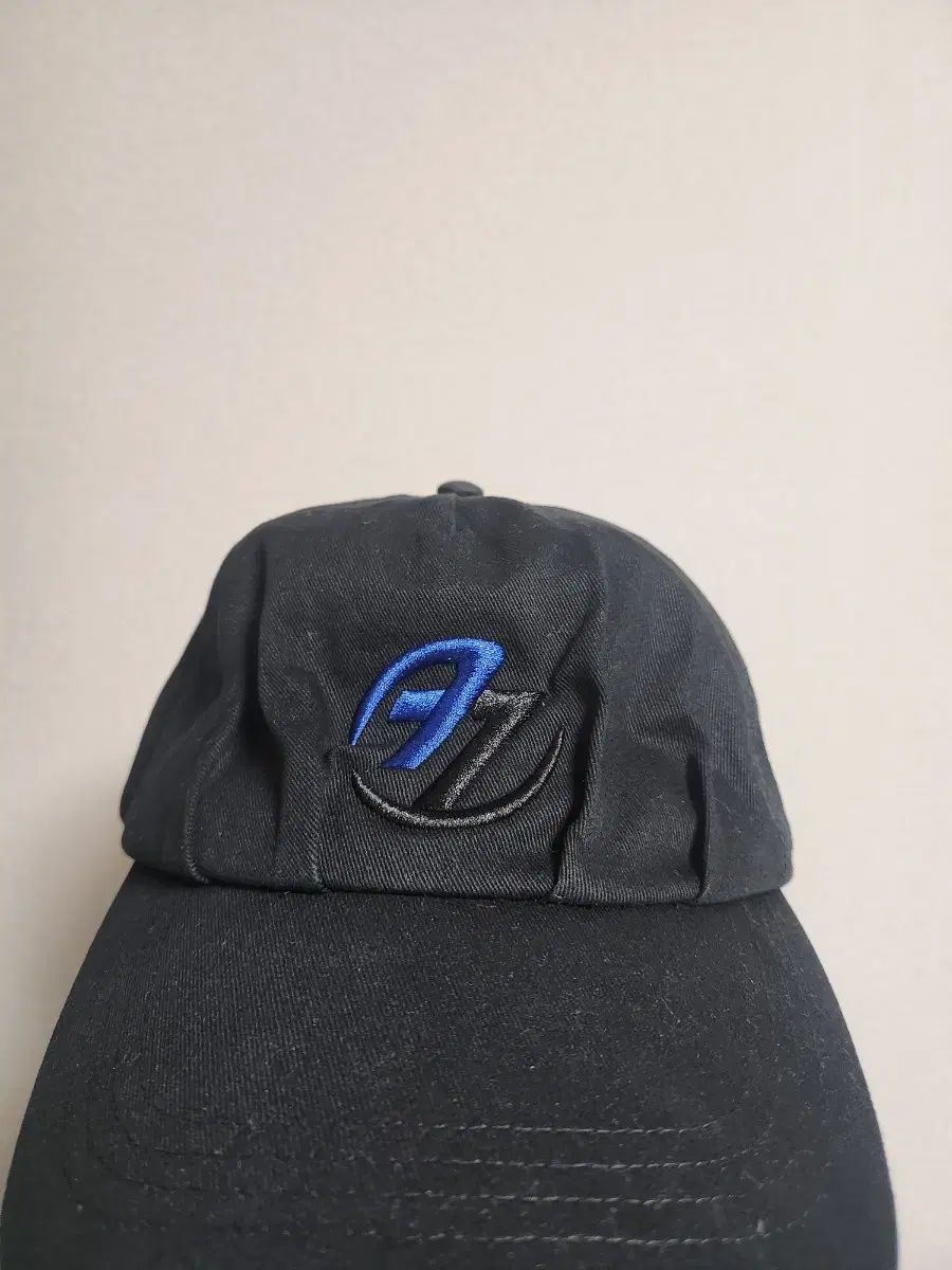 MR CARTOON LA DODGERS 47 QUILL CAP BLUE 47 Partners with