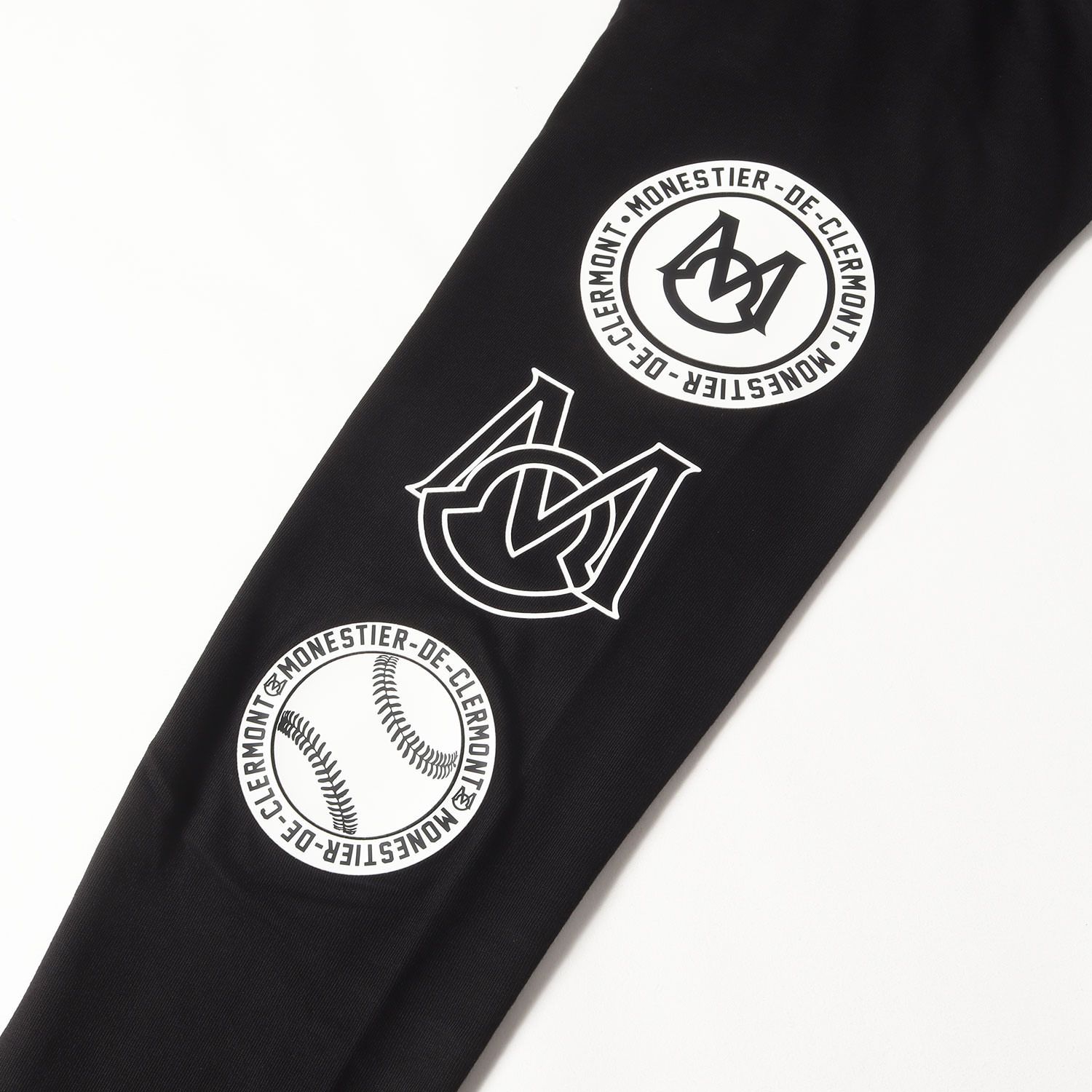 美品 MONCLER モンクレール ネックロゴ ロング スリーブ Tシャツ S 美品 MONCLER モンクレール ネックロゴ ロング スリーブ Tシャツ S