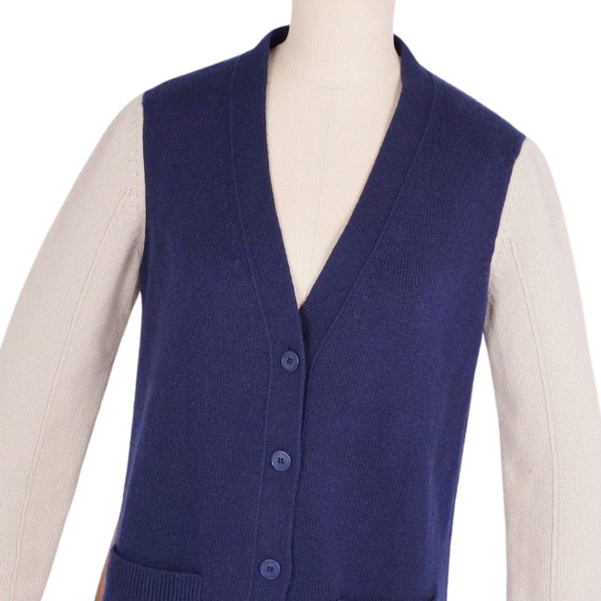 ロロピアーナ Loro Piana ベビーカシミヤ カーディガン 極美品 38 ロロピアーナ Loro Piana ベビーカシミヤ カーディガン 極美品 38 Loro