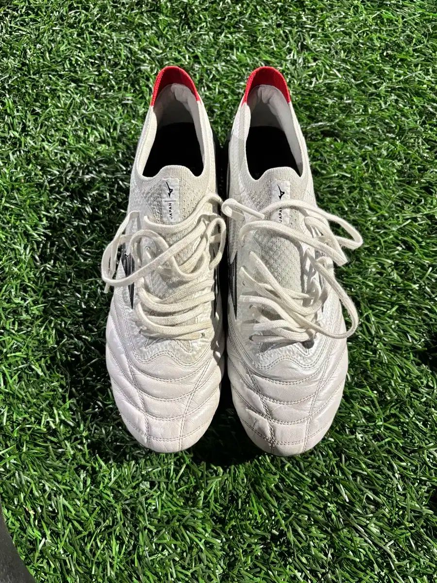 mizuno ミズノ モレリア ネオ 4 ベータ 260