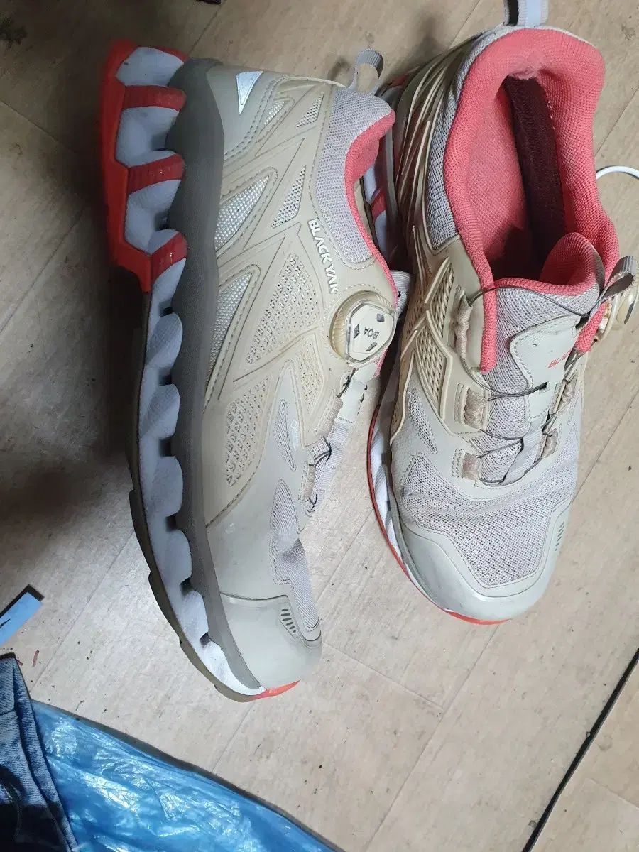 invel インヴェル 公式 ブランケット (小) ※遠赤外線※血行促進効果※鉱石