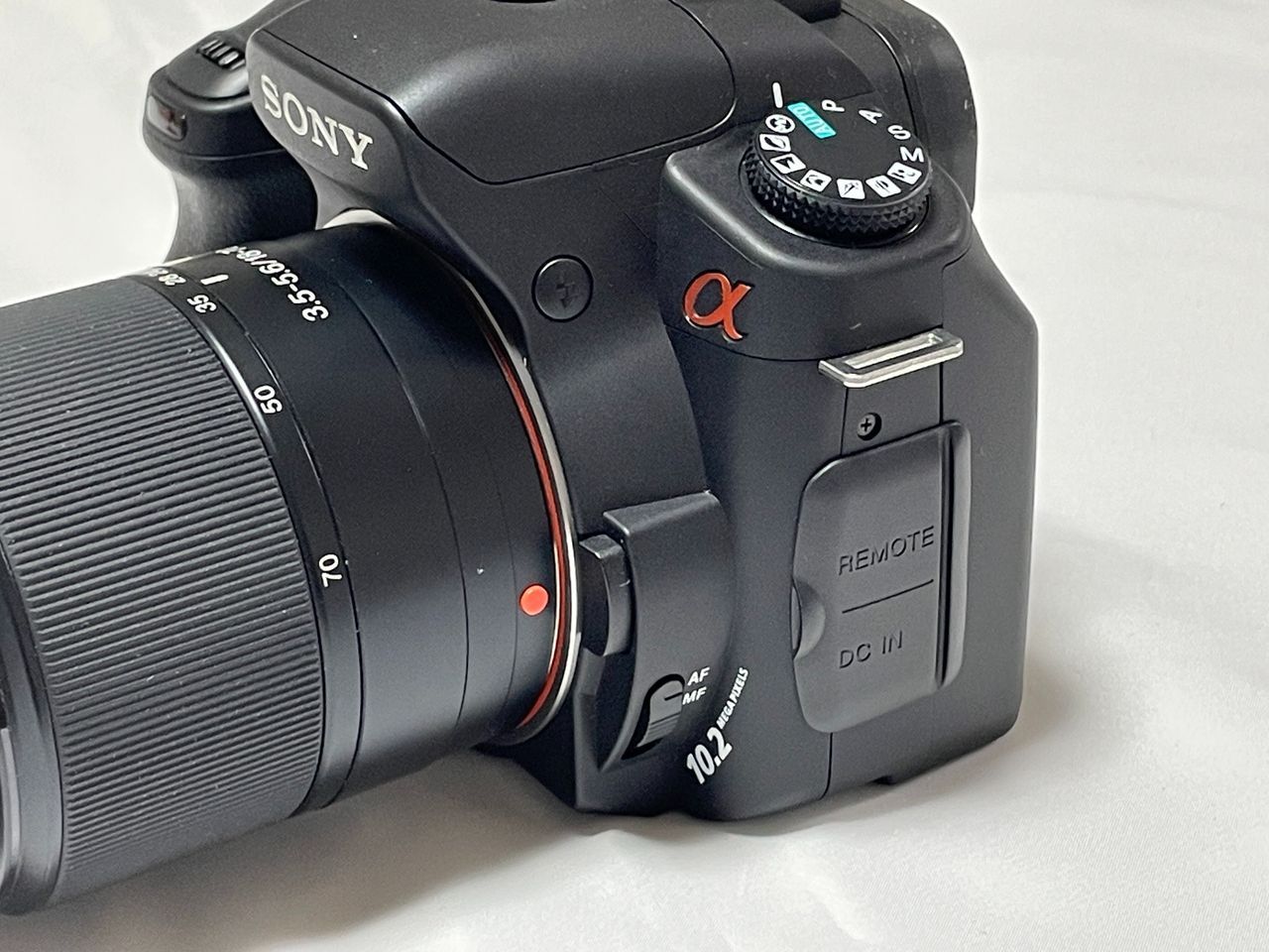 デジタル一眼レフカメラ