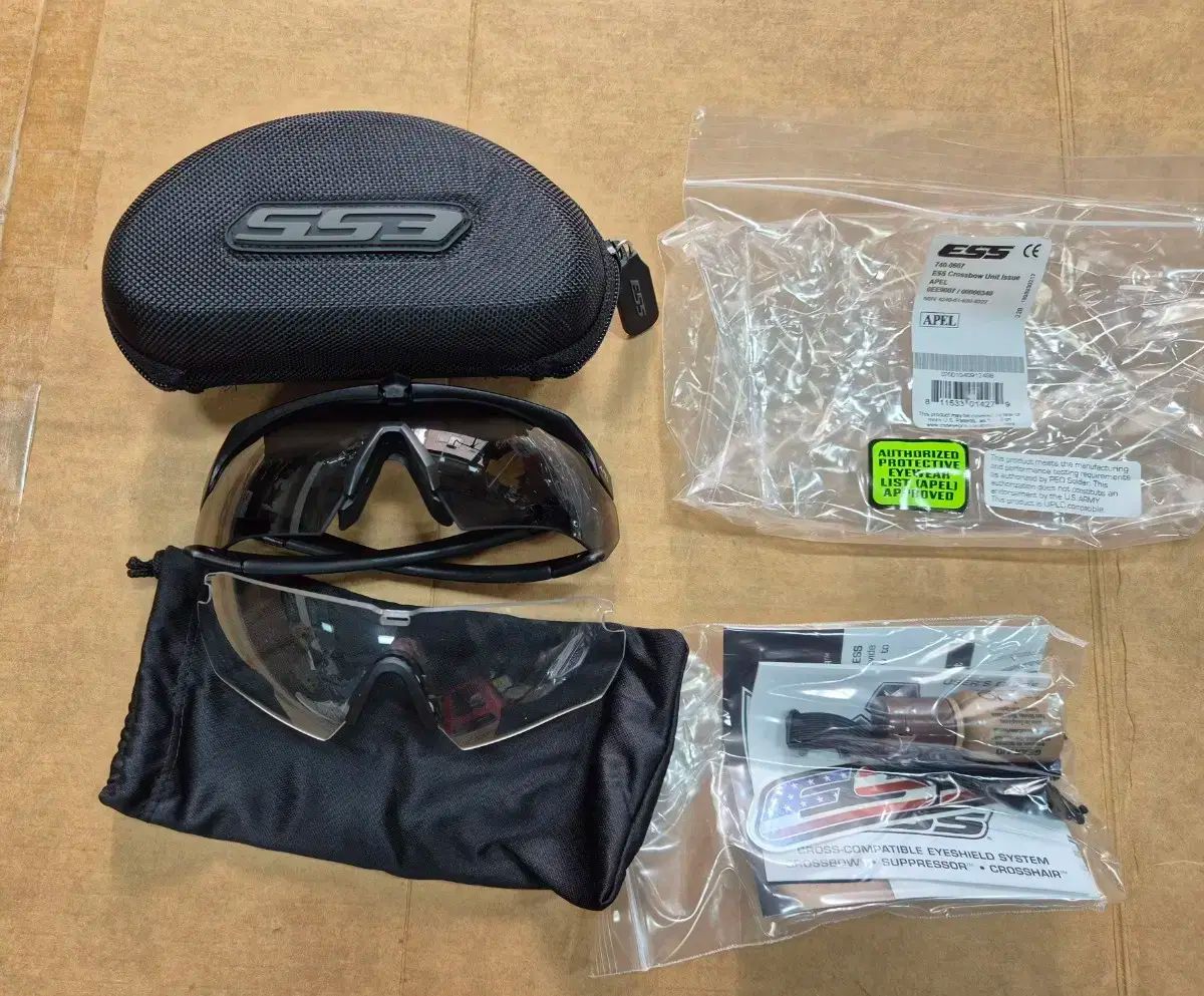 ミリタリー ESS クロスボー BTS 防弾少年団 バンタン サングラス