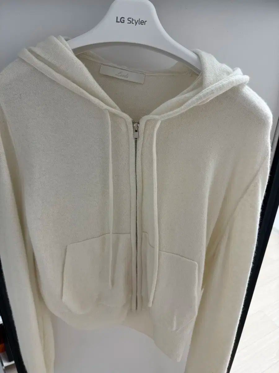 リズ ネルニット