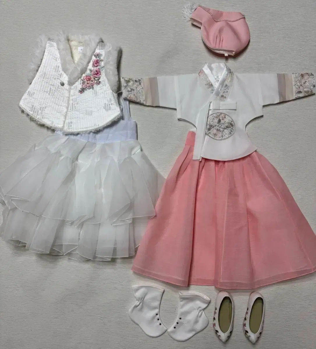 エオジンアイ 韓服セット 1 サブパラグラフ