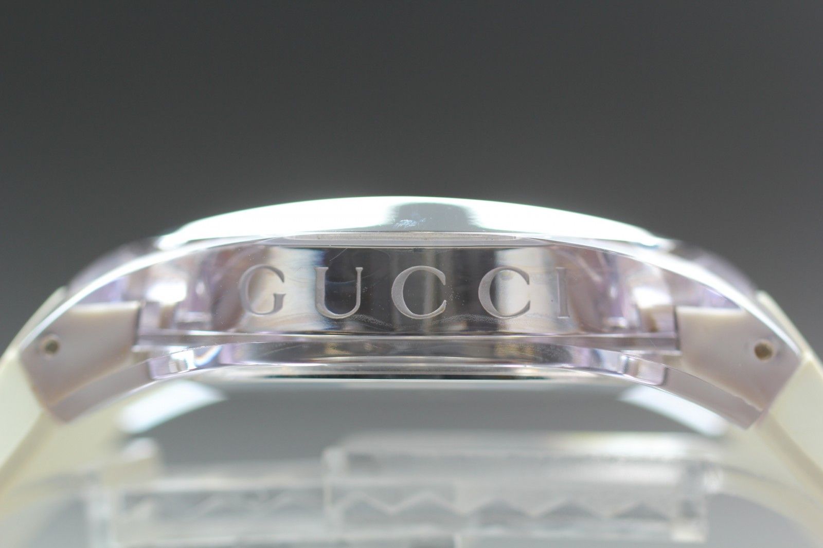 グッチ GUCCI SYNC 137.1 メンズ 腕時計 ホワイト シェリーライン