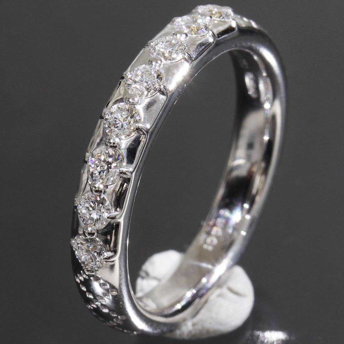 グッチ ハーフエタニティ ダイヤ リング 10号 K18WG E1693