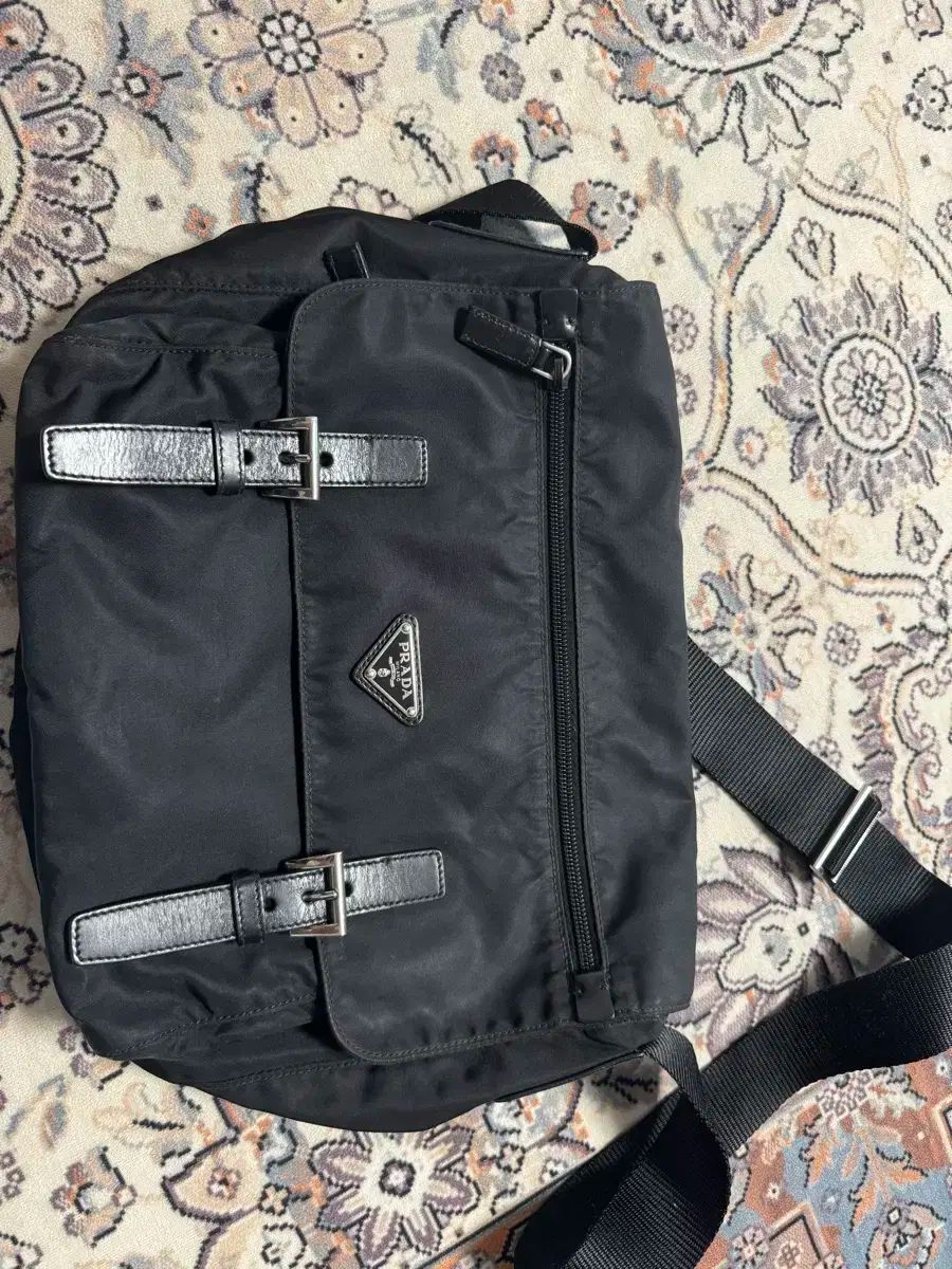 PRADA プラダ ポコノ メッセンジャーバッグ