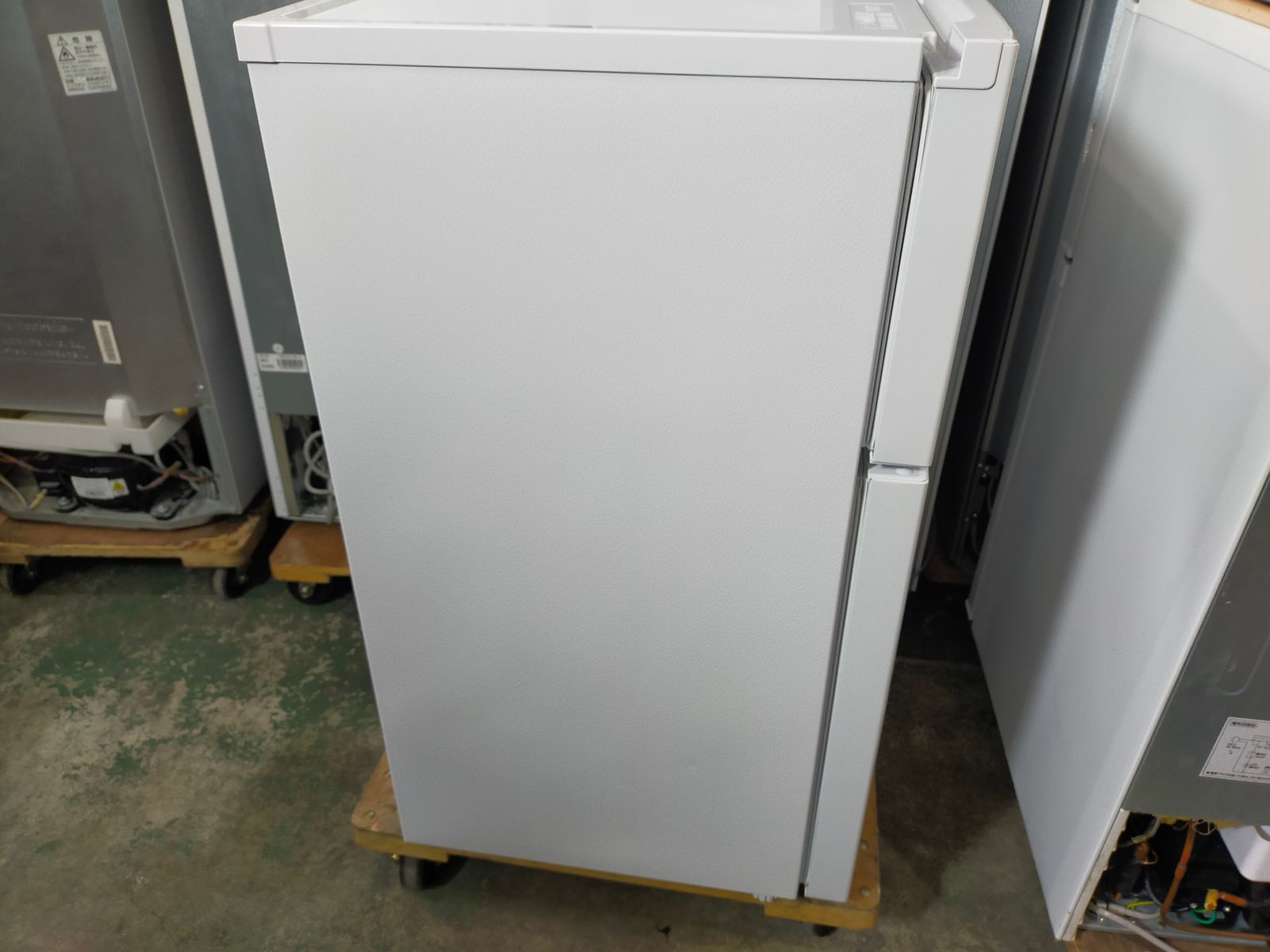 冷蔵庫 ヤマダ電機 YRZ-C09H1 87L 2020年製 【公式通販】