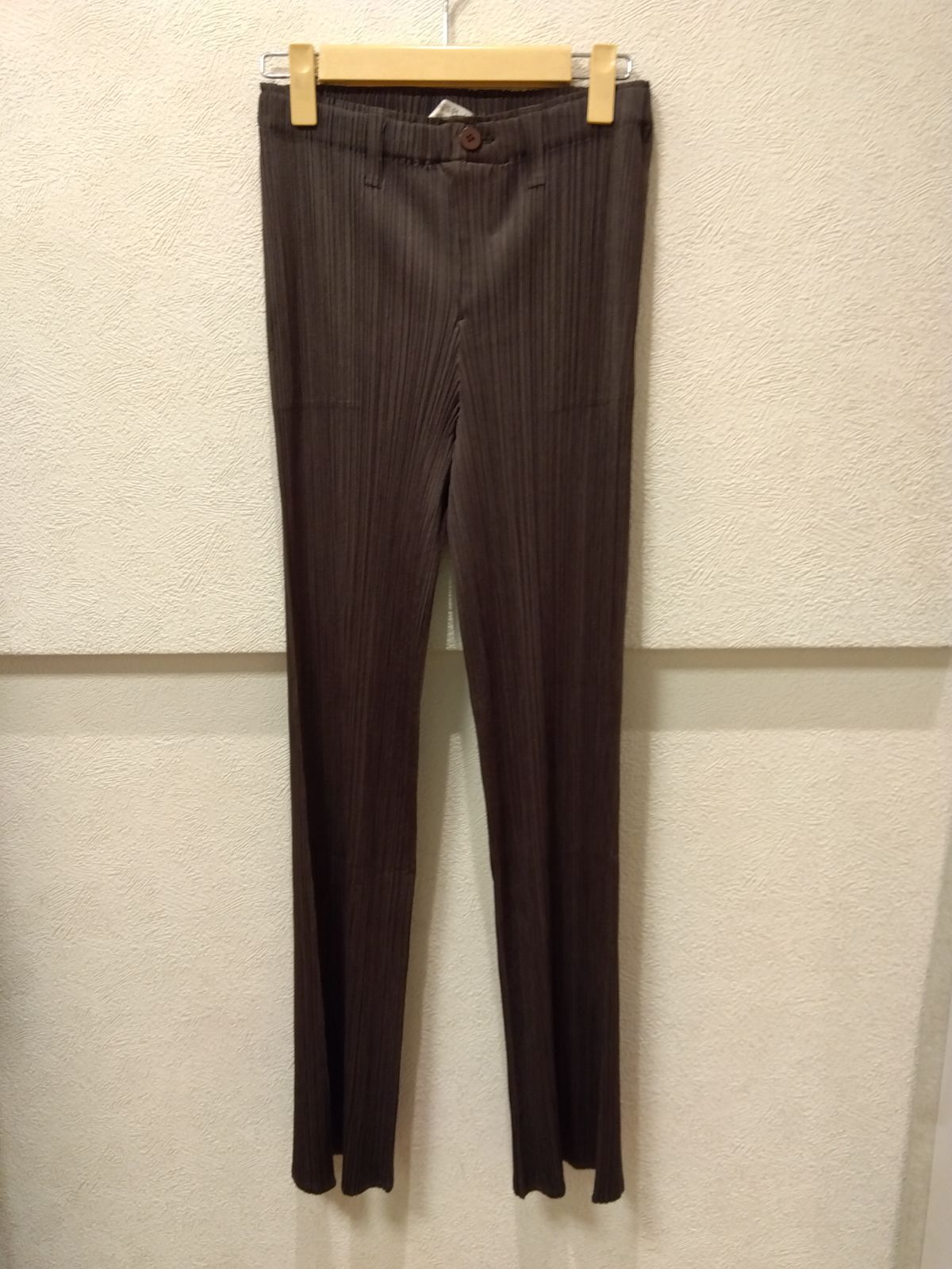 M4 プリーツプリーズ パンツ ブラウン サイズ3