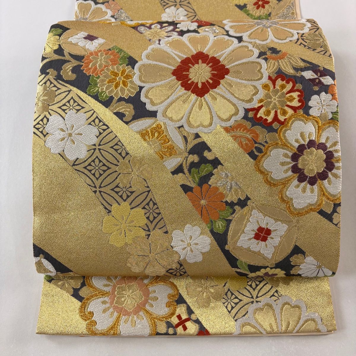 P9931 高級 正絹 六通 袋帯 七宝.5wt 袋帯 秀品 花柄 七宝 箔 唐織