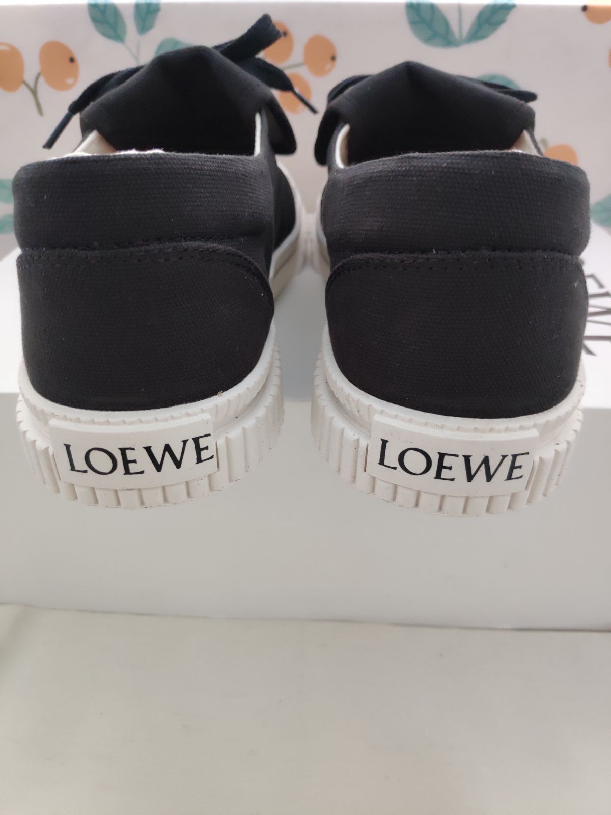 実物*超人気✨LOEWE スニーカー 黒 アナグラムフラップスニーカー