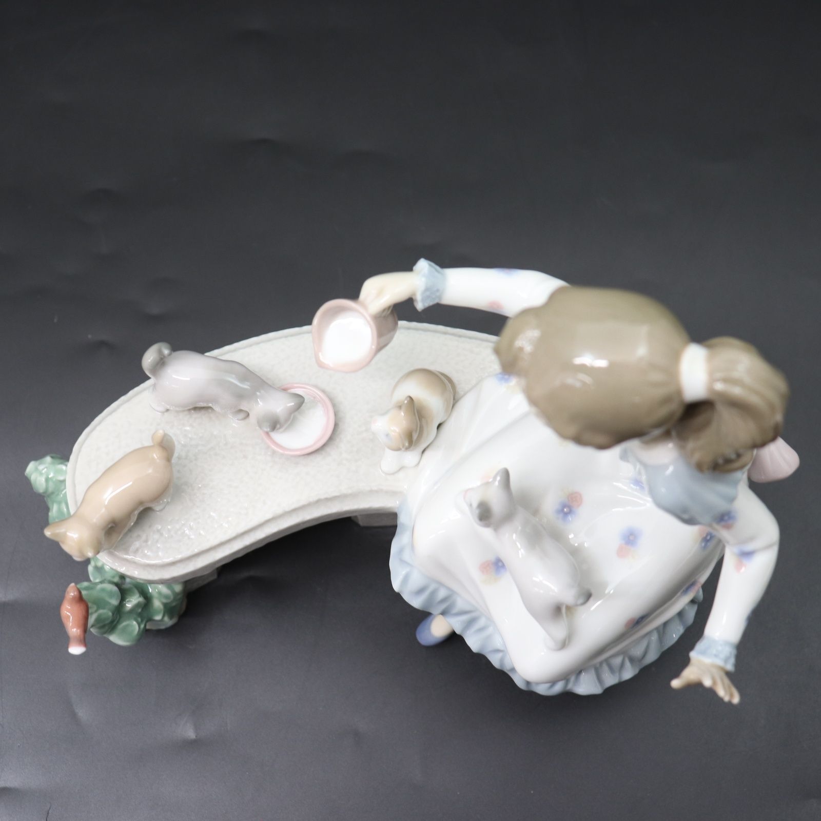 ITWAWKZY53UG LLADRO リヤドロ ミルクの時間 #6109 少女 猫 ねこ 小鳥