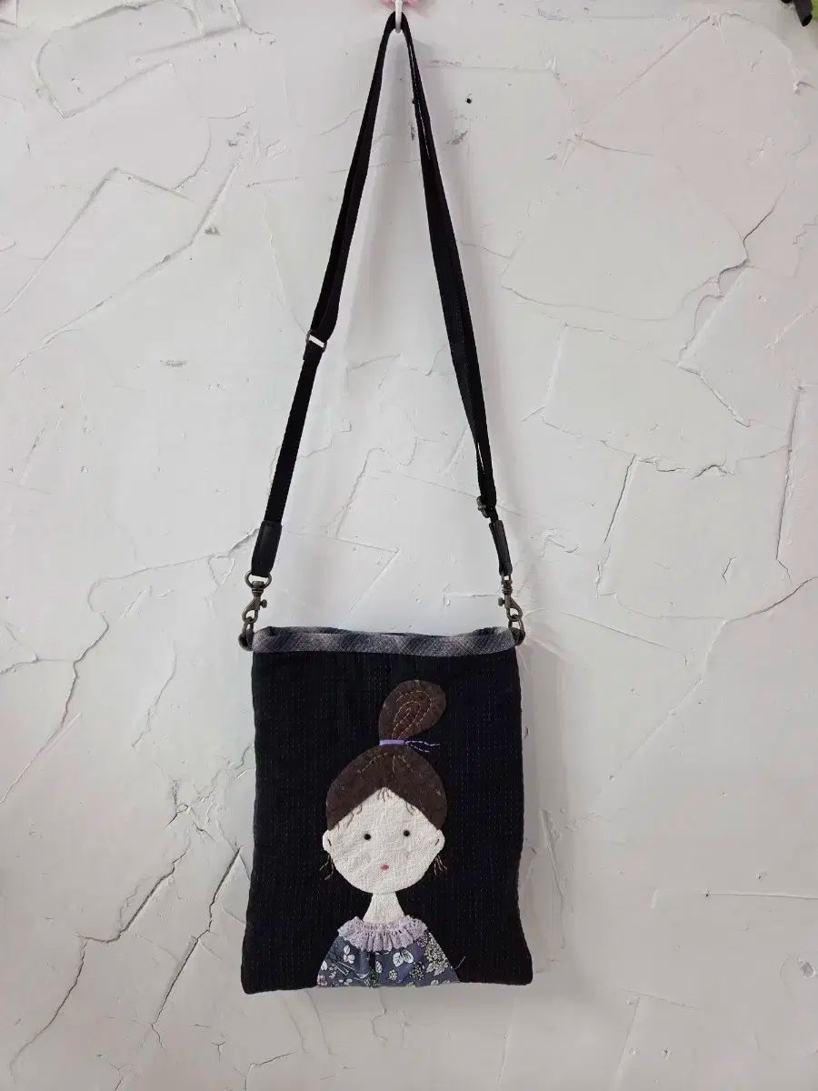 ハンドメイド キルト生地 ハンドフォン クロスバッグ