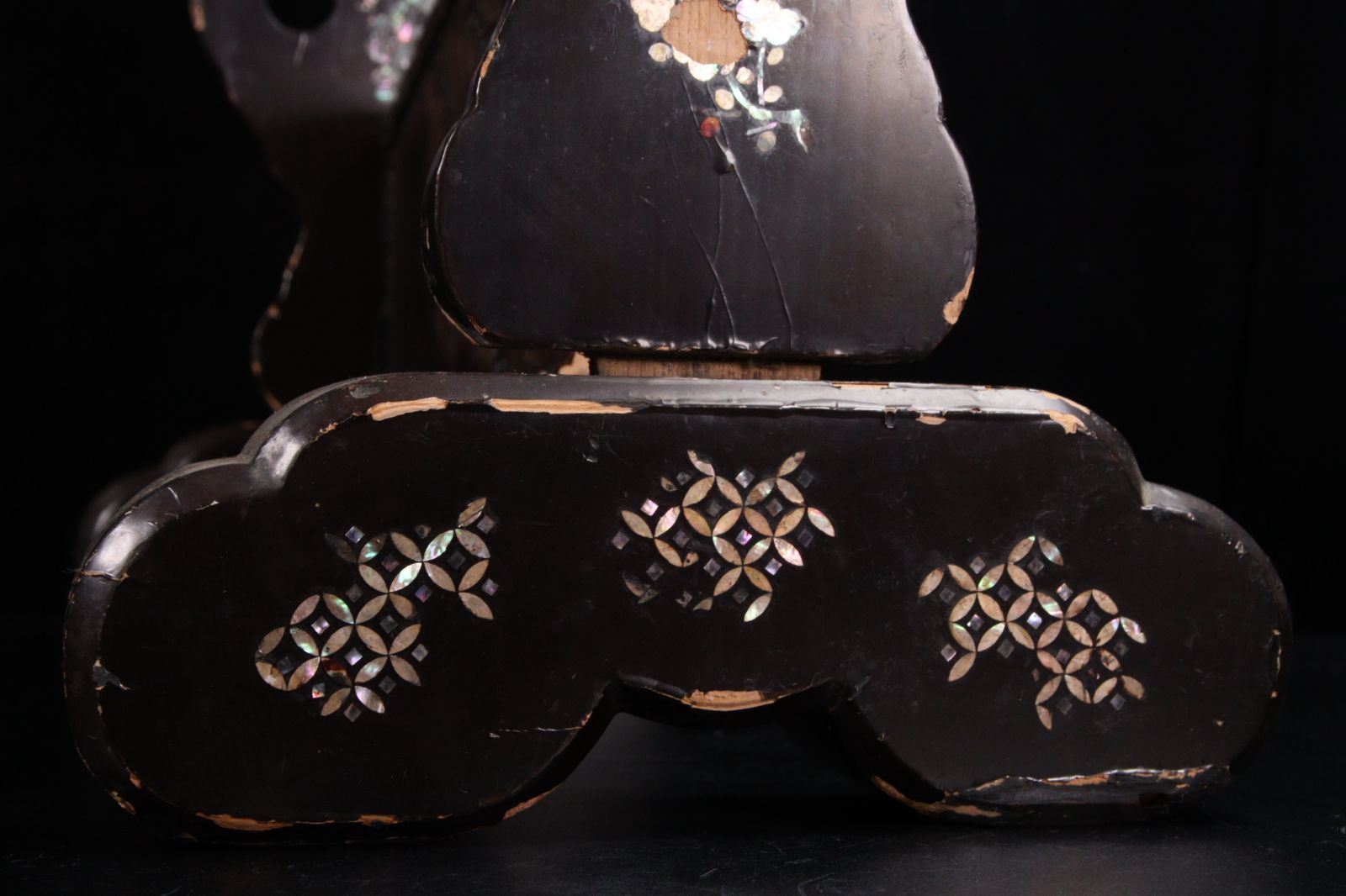 黒漆 螺鈿細工 賢人草花文刀掛 50cm 細密細工 萩 武具骨董 唐物 骨董