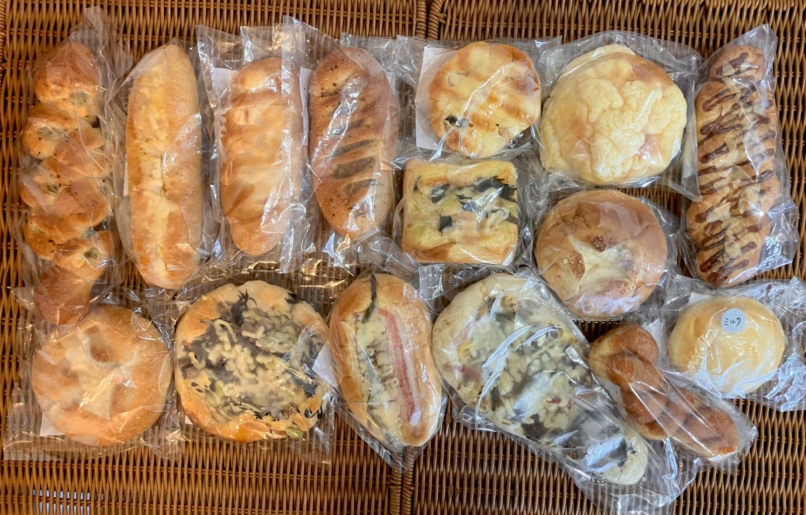 ⚠️お買得⚠️ロスパン詰め合わせ 15個(Bセット) - メルカリ