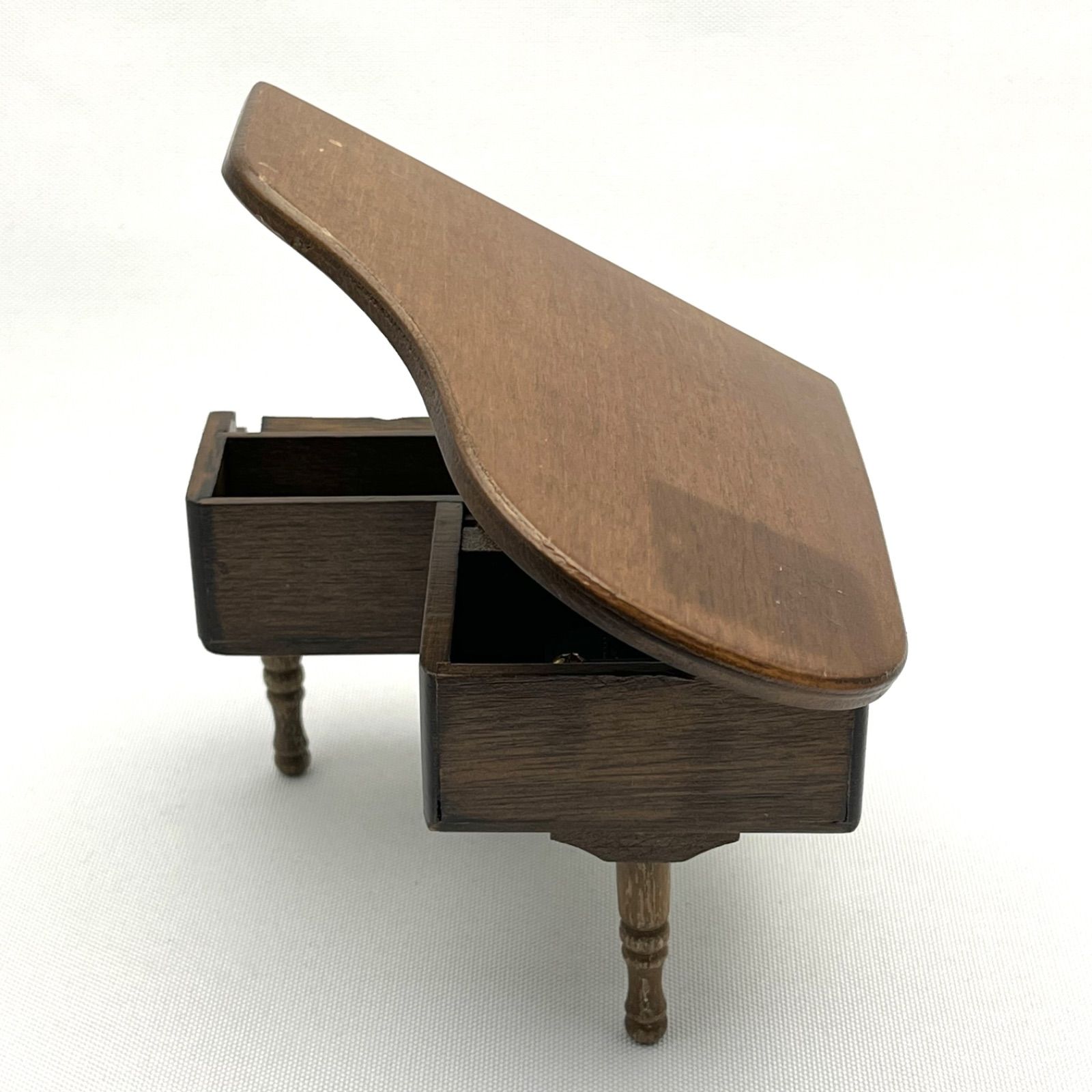 小樽オルゴールの詩 花のワルツ 小物入れ ピアノ ゴールド A77
