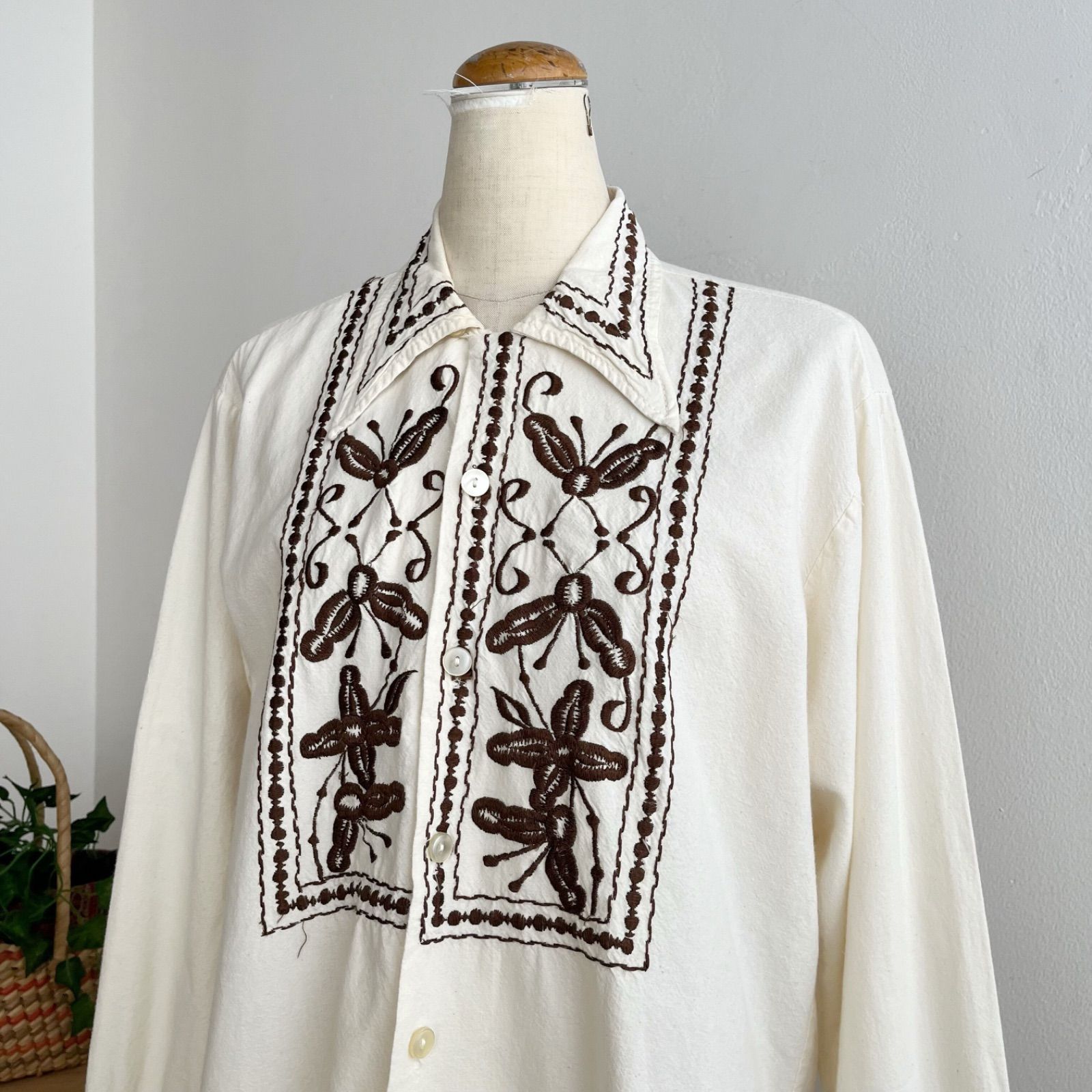 70sビンテージ メキシコ製 guillermo guevara 刺繍ジャケット 1940年代のメキシカンレッドペザント刺繍ウールスーベニア