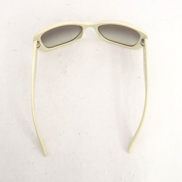 PRADA / プラダ □サングラス オフホワイト ケース付き メタルロゴ  
