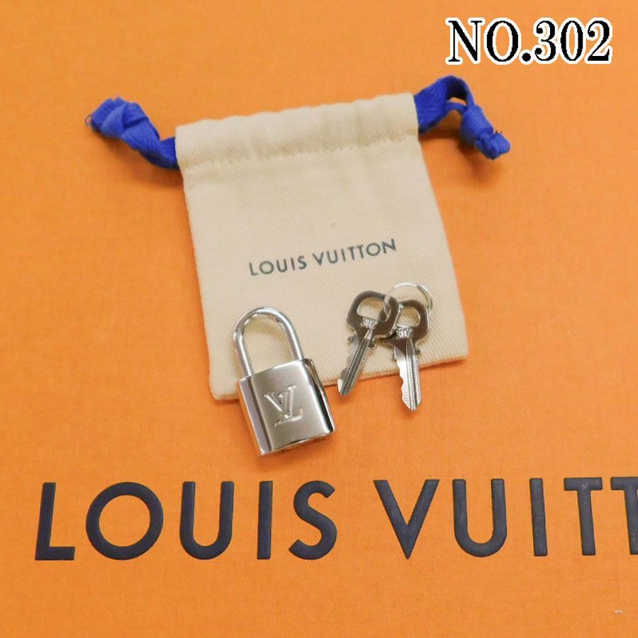 シルバー色　LOUISVUITTON パドロック カデナ 南京錠 鍵有り 302