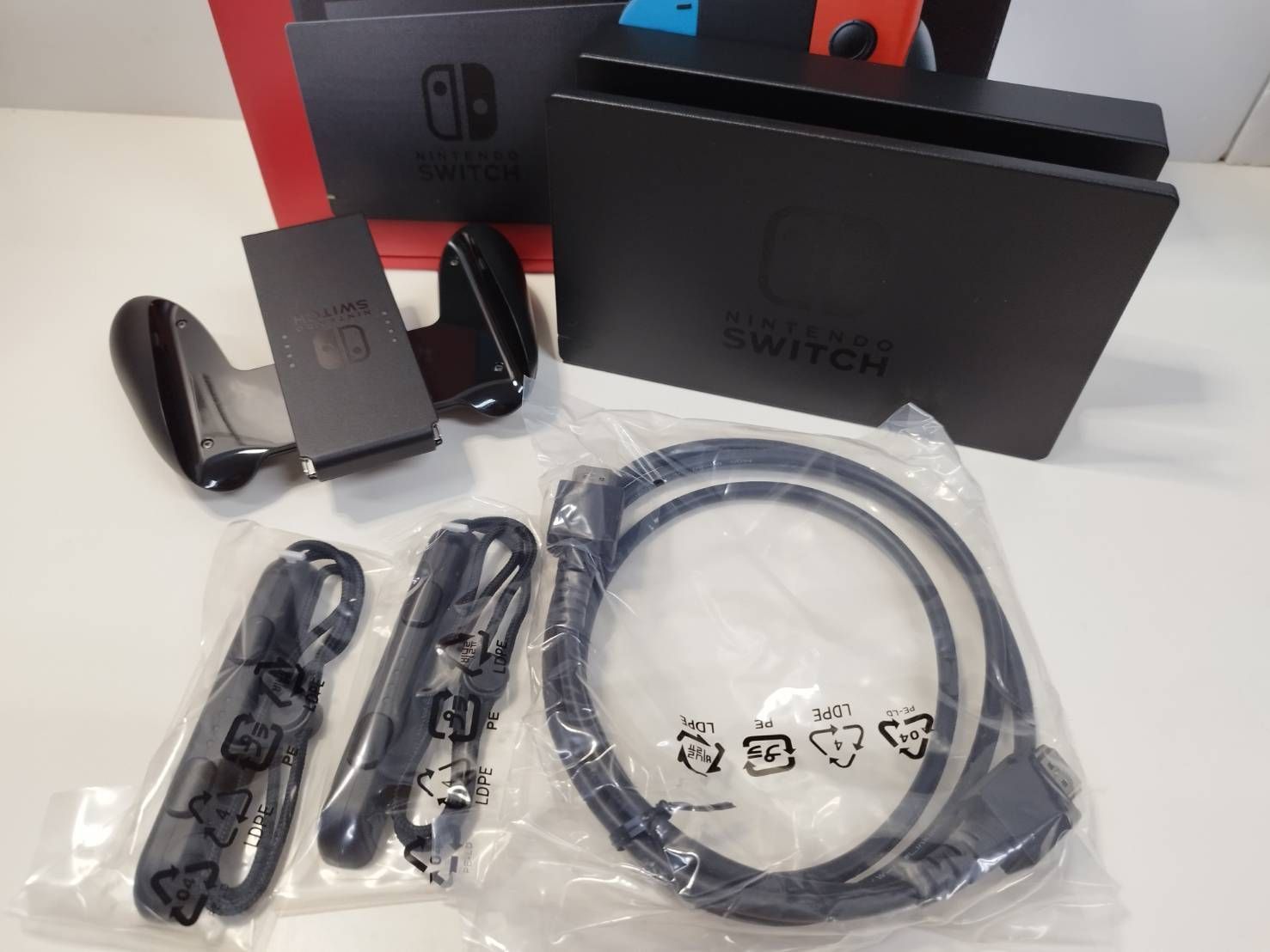 Nintendo Switch HAC-001(-01)