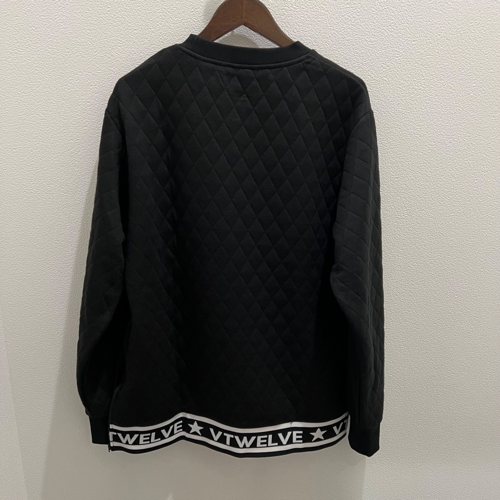 V12 V-12 ゴルフ メンズ 長袖 キルティング ゴルフウェア トレーナー V12 V-12 ゴルフ メンズ 長袖 キルティング ゴルフウェア