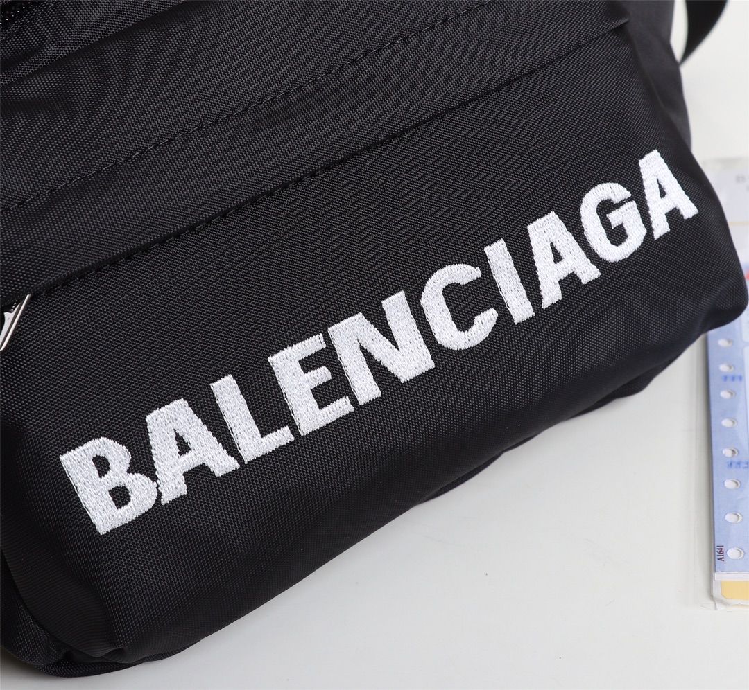 BALENCIAGA  バレンシアガ  ボディバッグ ウエストポーチ #0214