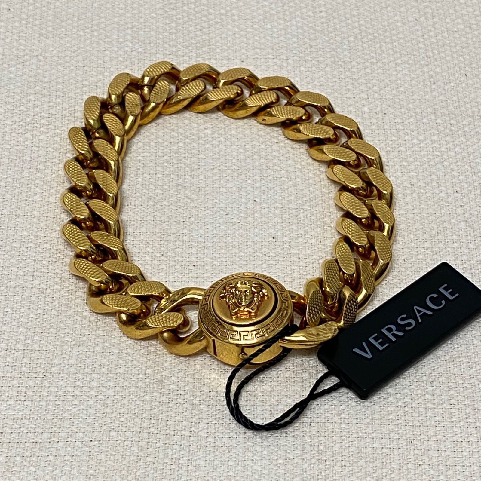 現行品✨美品✨VERSACE ヴェルサーチ メデューサ ブレスレット 喜平 箱付 メドゥーサ チェーン ブレスレット ゴールド | VERSACE JP