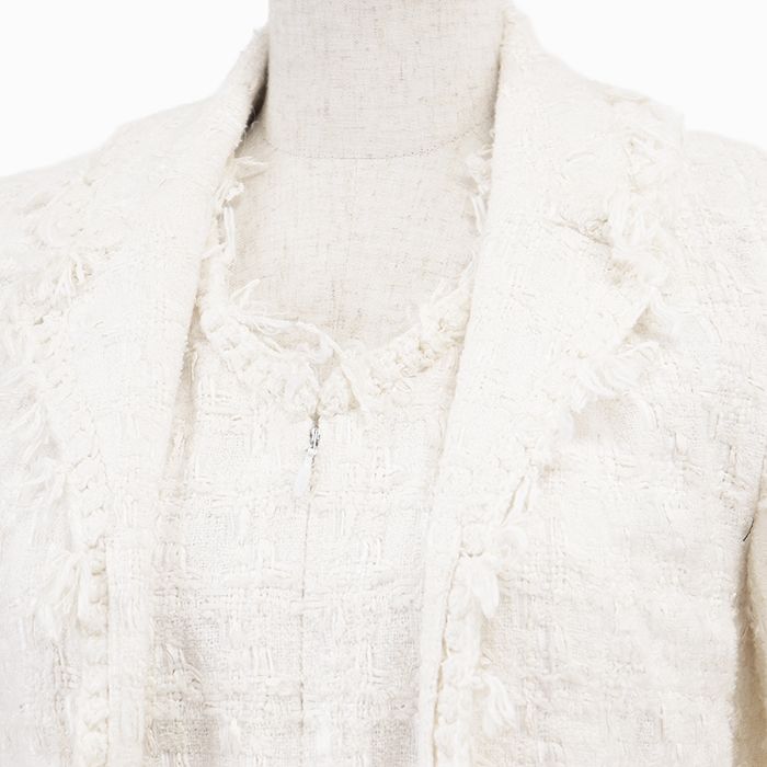 CHANEL シャネル ワンピース 05 C P 24918 ジャケット ドッキング ツイード フリンジ シグネチャー ロゴ プレート ドレス レディース サイズ 38 アイボリー フランス製 カール ラガーフェルド期