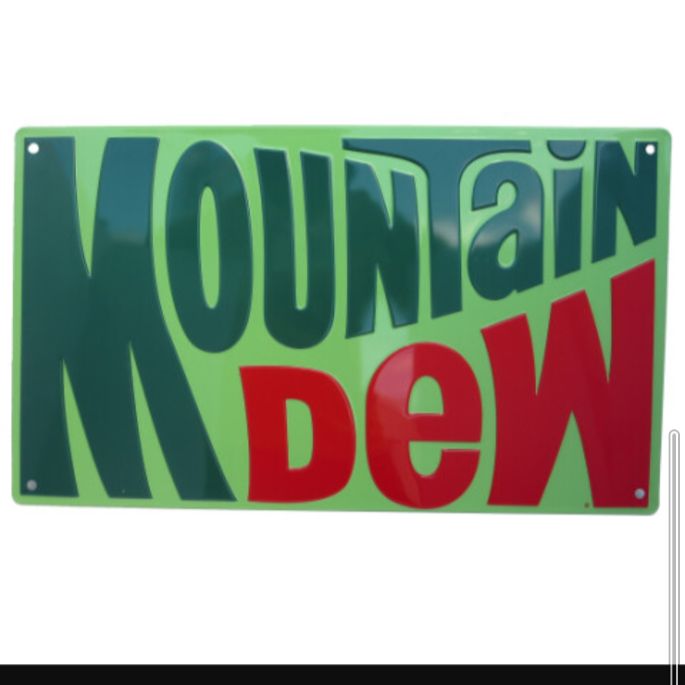 エンボスメタルサイン MOUNTAIN DEW