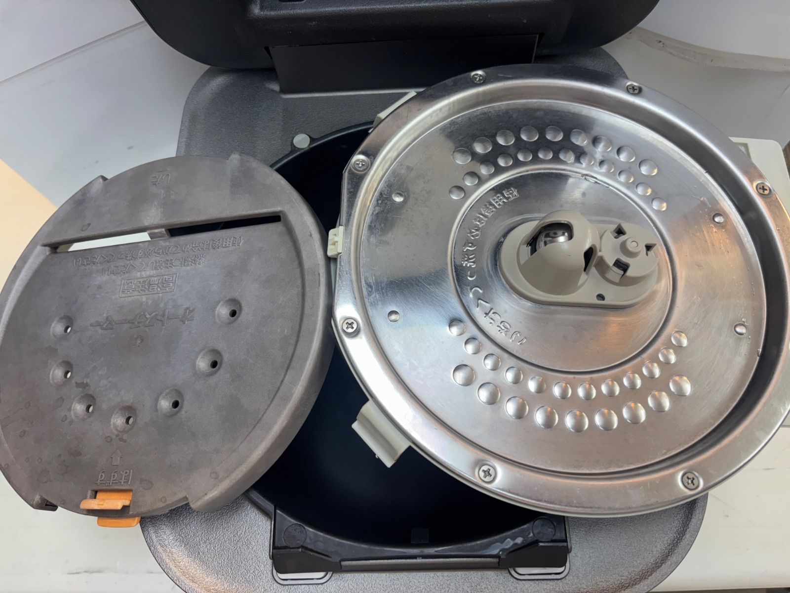 ◇HITACHI 沸騰鉄釜 ふっくら御膳 5.5合RZ-W100DM 炊飯器