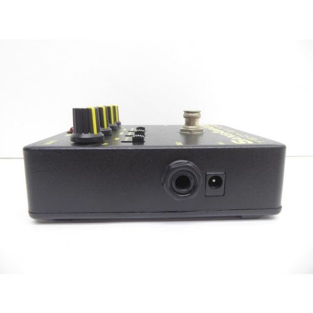 美品 TECH21 SANSAMP GT2 エフェクター エレキギター ギター TECH21 SANSAMP GT2の特徴と使い方【歪み系エフェクター