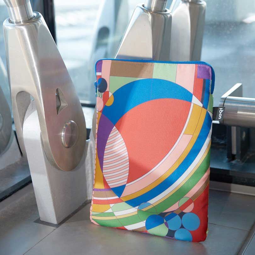 新品 送料無料 ノートPCケース LOQI Recycled Lap Top Sleeve13' ローキー ラップトップスリーブ13インチ MUSEUM Collection フランク・ロイド・ライト マーチバルーンズ【SPORTUS】