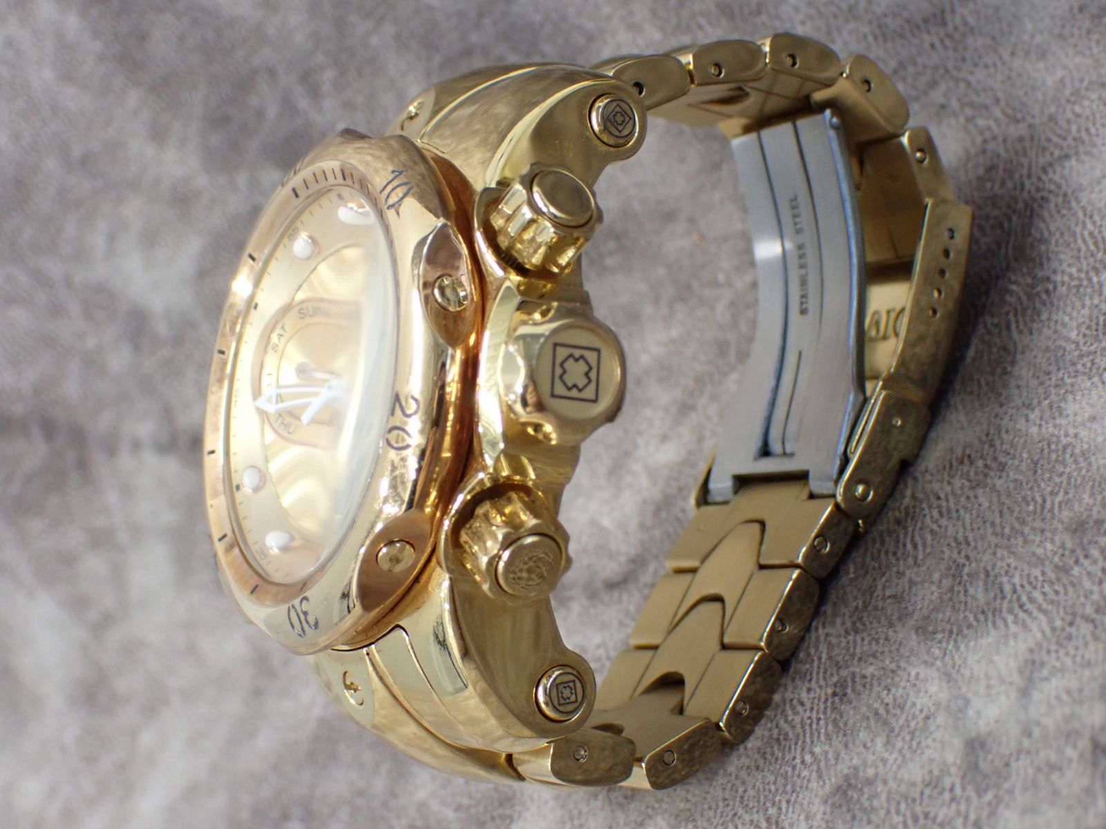 Invicta インヴィクタ 腕時計 ゴールド INVICTA メンズ クロノグラフ 稼働品