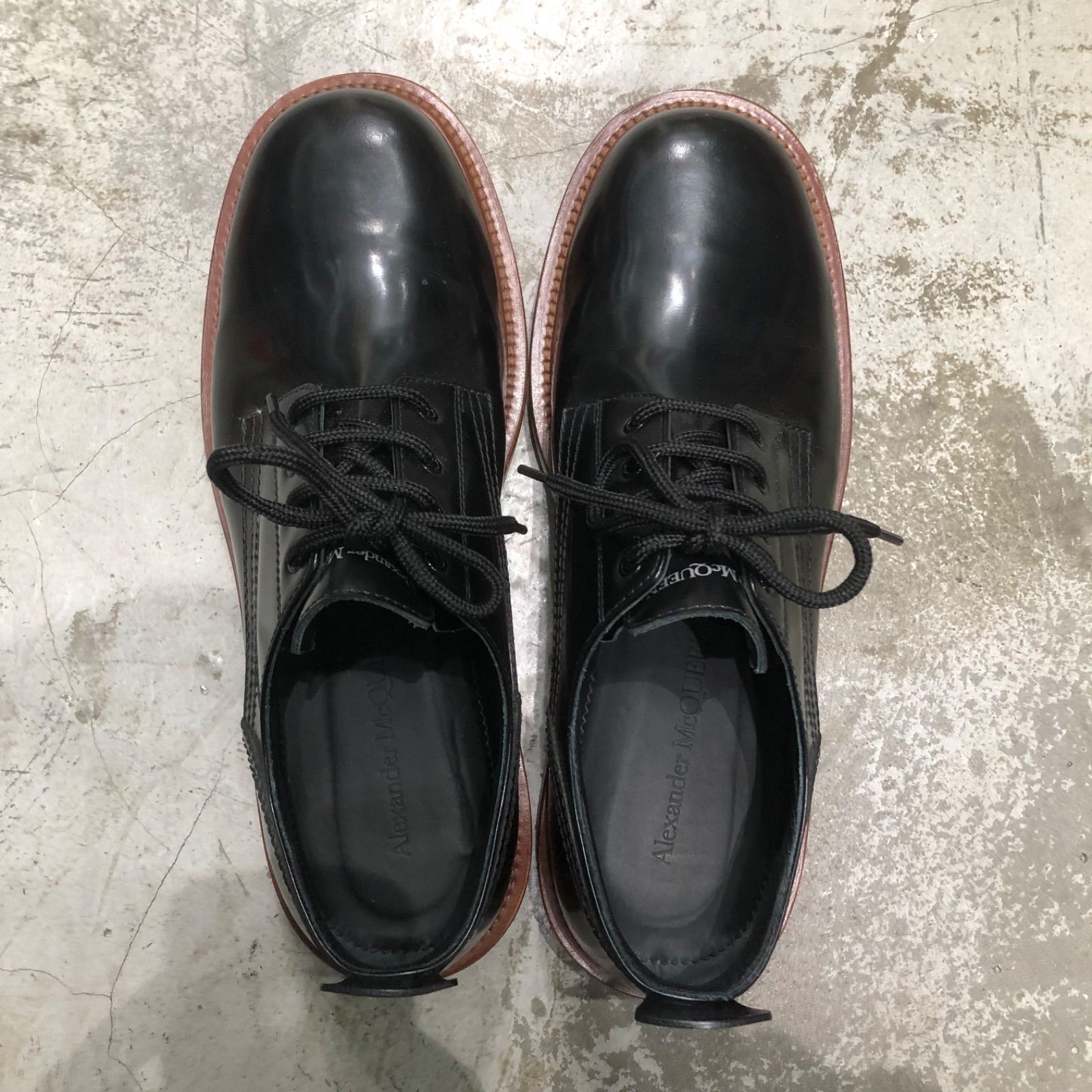 ALEXANDER MCQUEEN シャイニーダービー オックスフォード シューズ