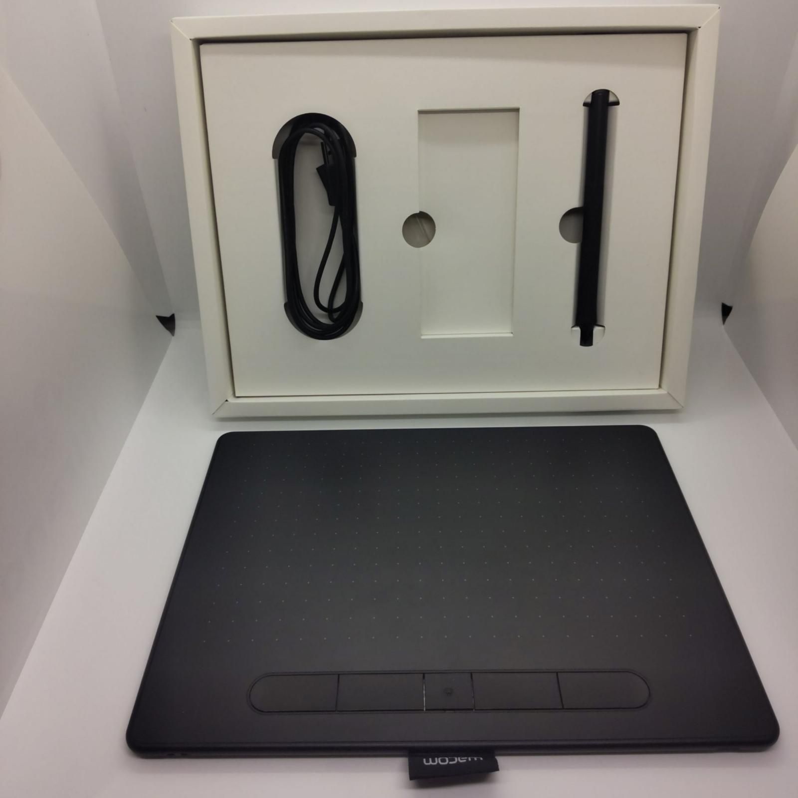 Wacom Intuos Medium ワイヤレス 未開封】Wacom Intuos Medium