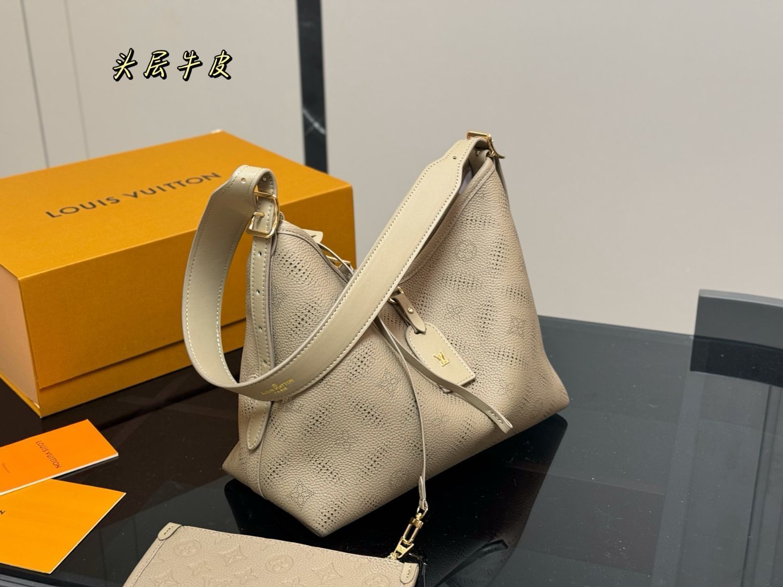 今日特価】LV CarryAll トートバッグ（圧花ショッピングバッグ