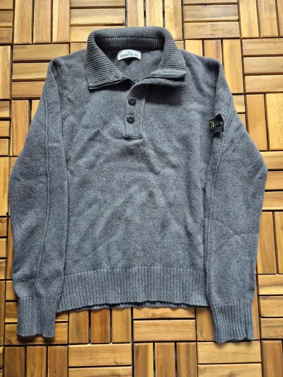Stone island STONE ISLAND ストーンアイランド ワッペン ハーフ ジップアップ ニット セーター