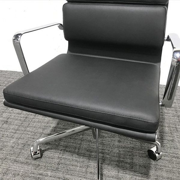デザイナーズチェア ローバック パッド付 オフィスチェア 肘付 ブラック MARWIL-DEMENAGEMENTS_CH