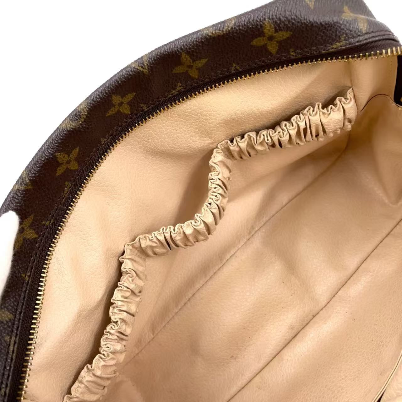 LOUIS VUITTON  トゥルース・トワレット28 モノグラム ポーチ 楽天市場】【バッグ】LOUIS VUITTON ルイ ヴィトン モノグラム
