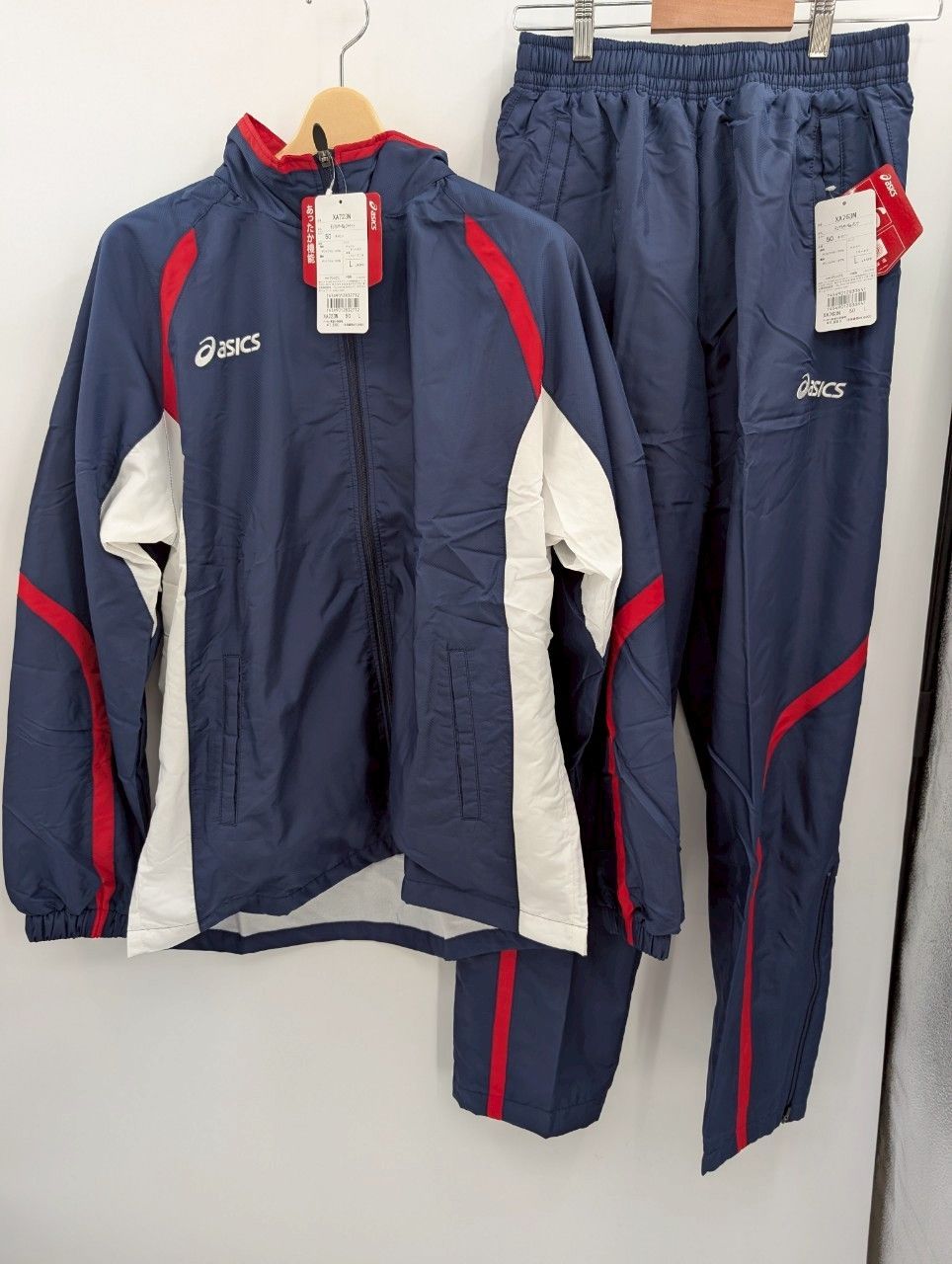 新品・タグ付き】ASICS トラックスーツ 上下セット ネイビー×レッド L 