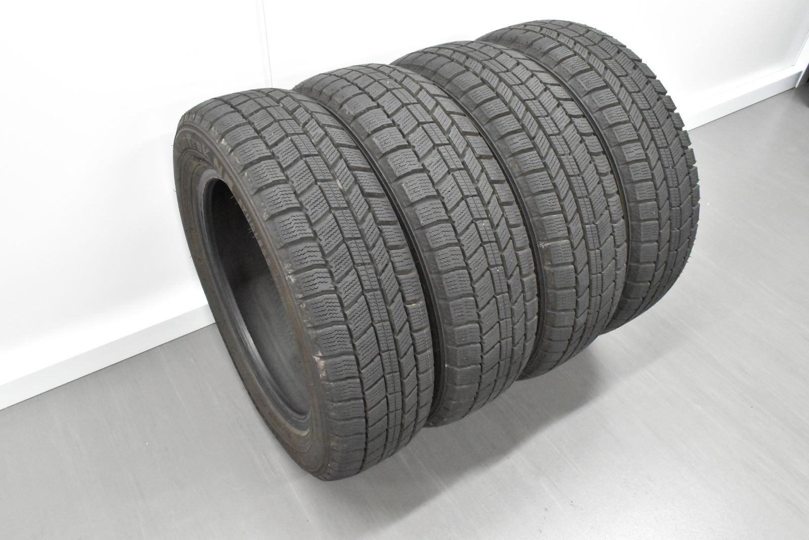 中古スタッドレスタイヤ4本セット】オートバックス ノーストレック N3i 155/65R14 - メルカリ