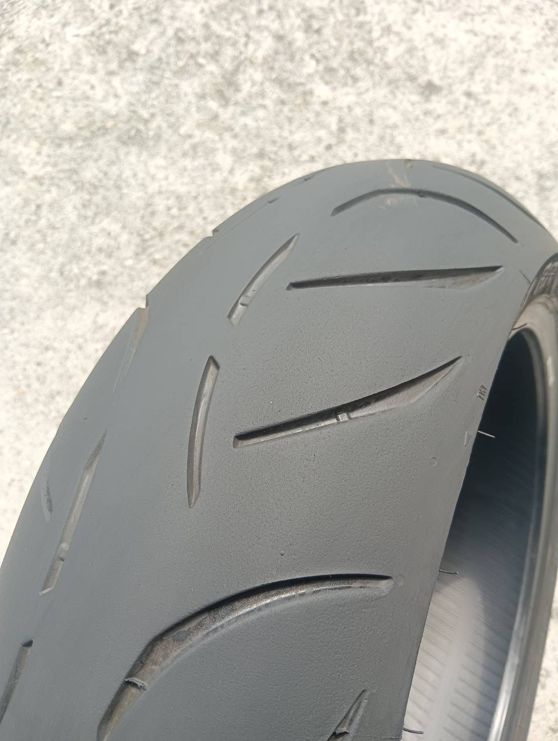 メッツラー M7RR 190/55ZR17 ラジアルリア3