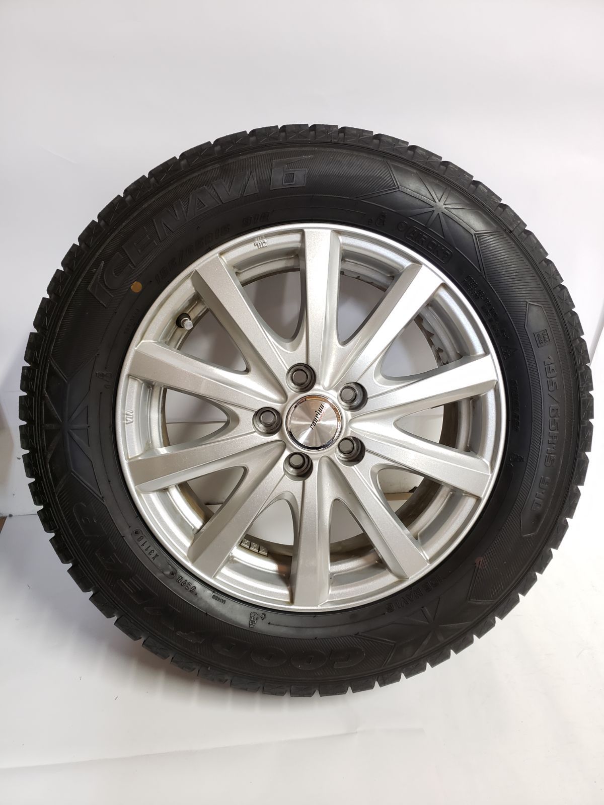 GOODYEAR ICE NAVI 6 スタッドレスタイヤ - メルカリ
