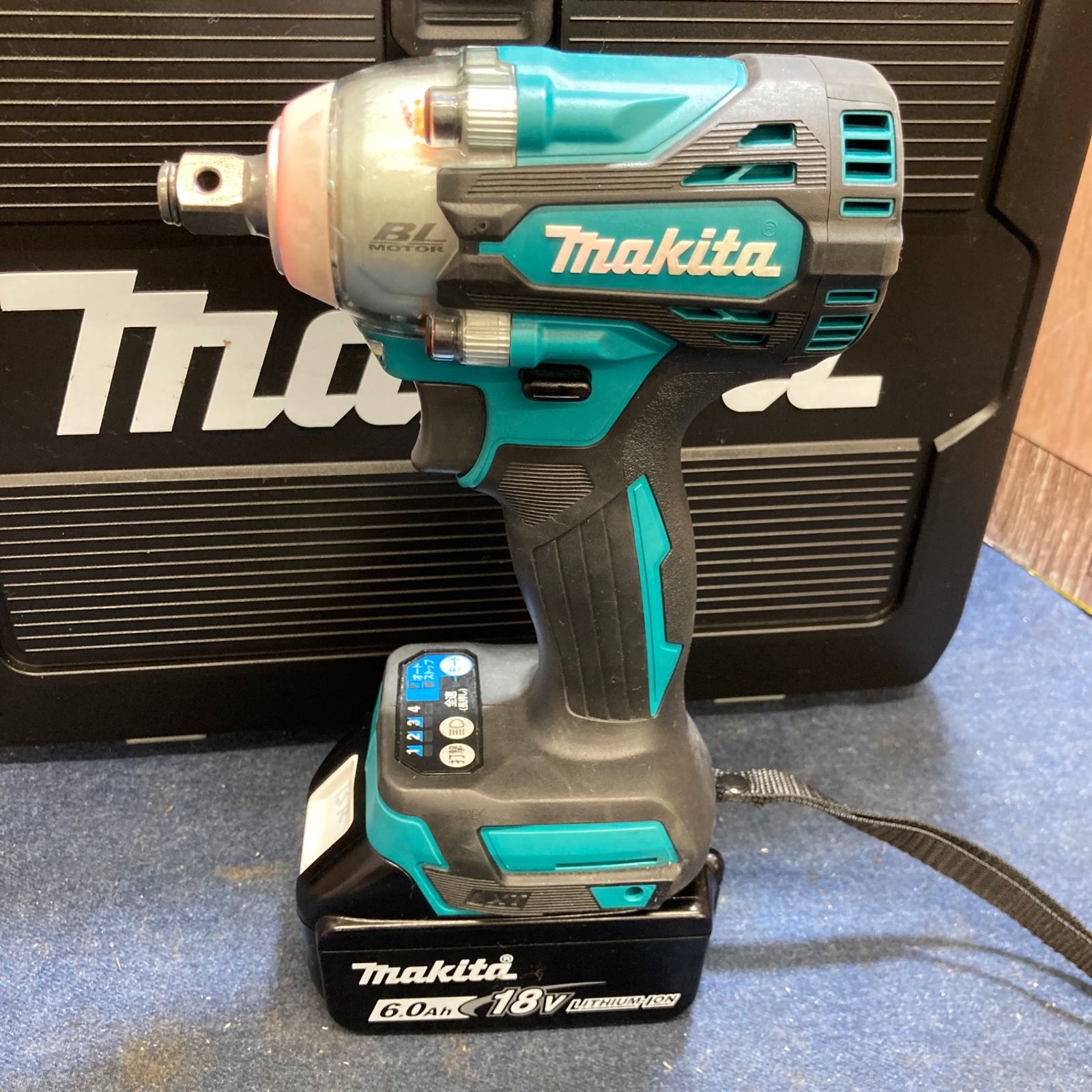 未使用品 マキタ 18V 充電式 インパクトレンチ TW300DRGX マキタ