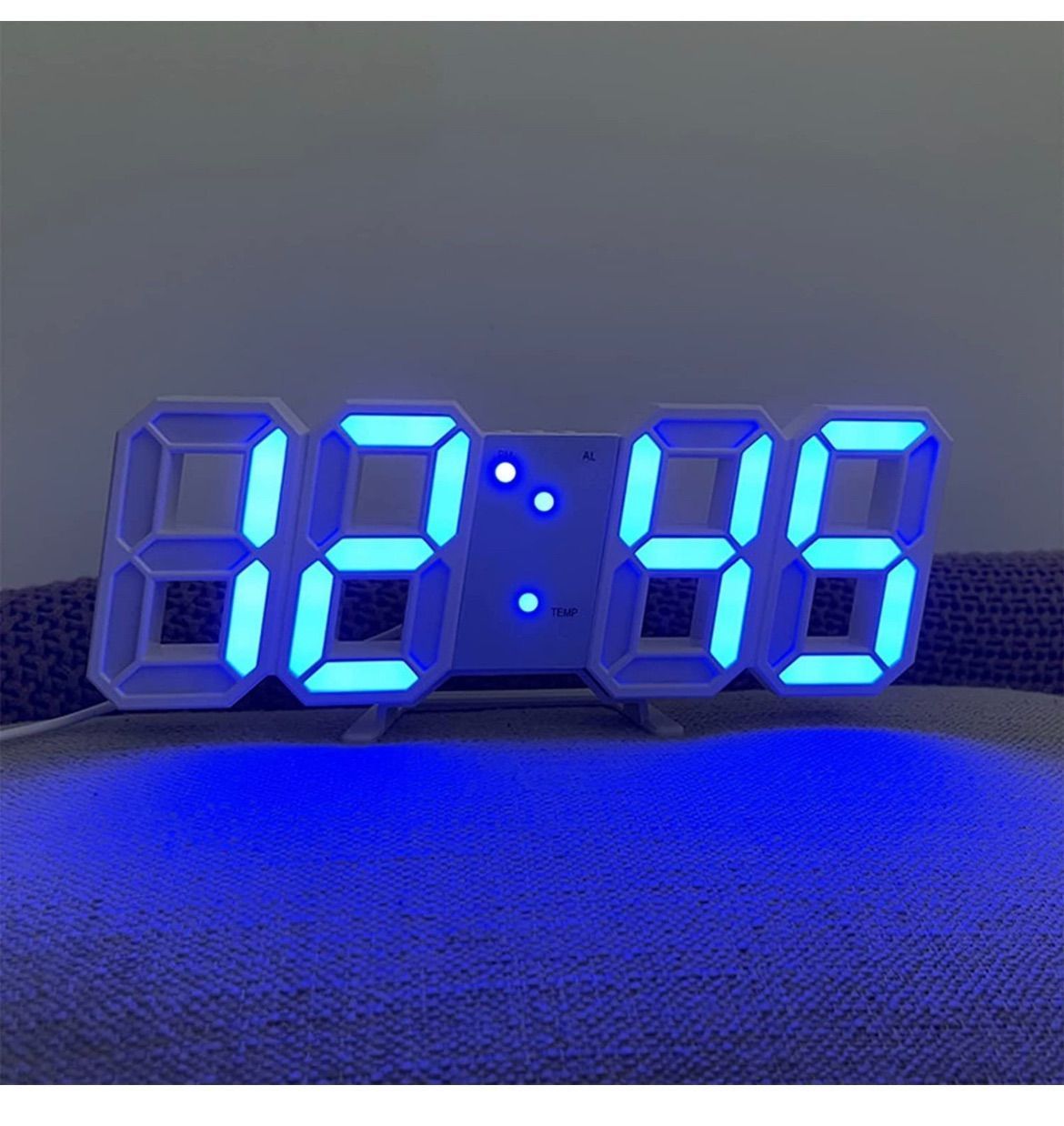 HKING LEDデジタル時計 3Dデザイン アラーム機能付き ...