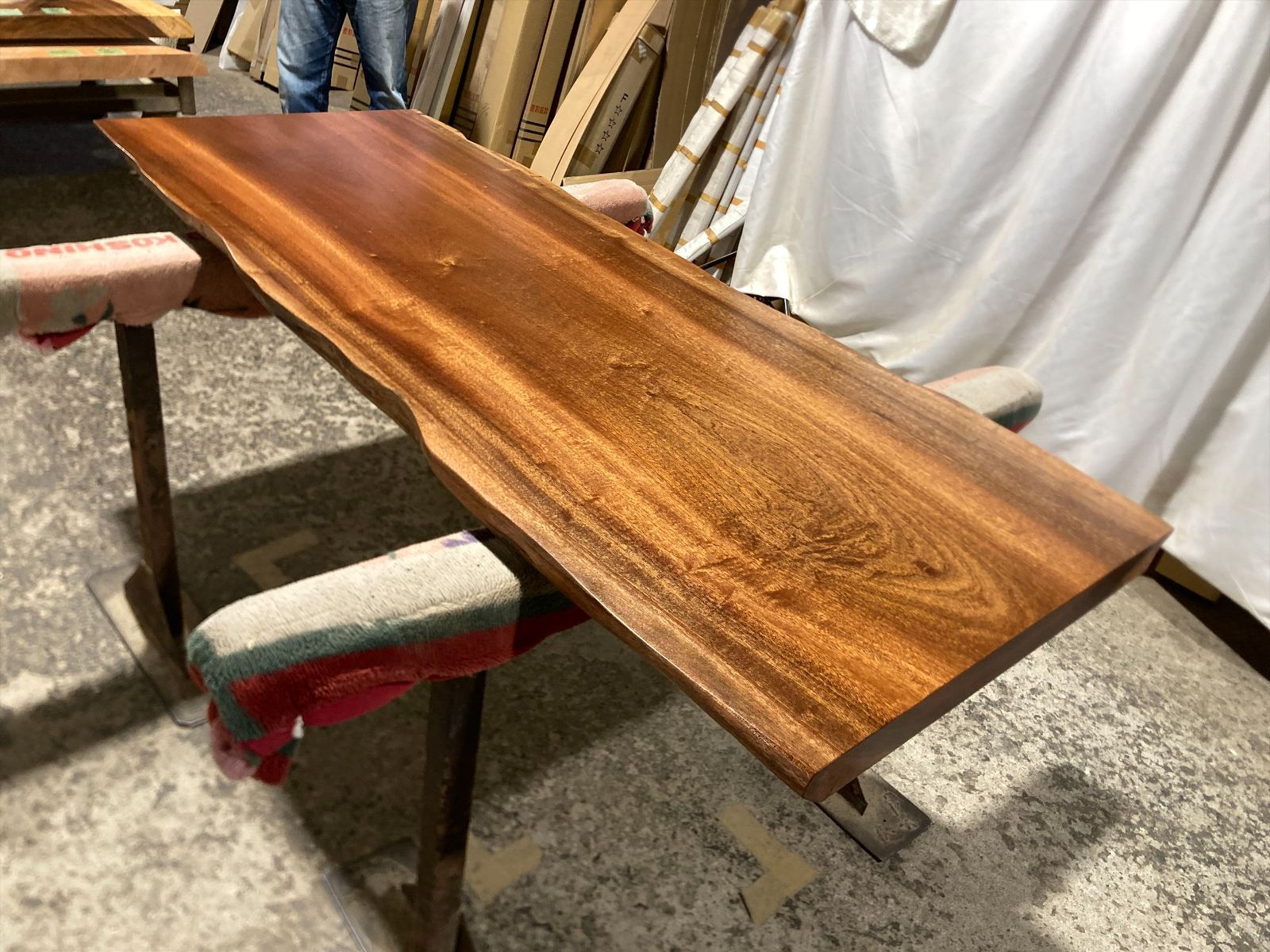 一枚板無垢材 1560x540-530x47mm