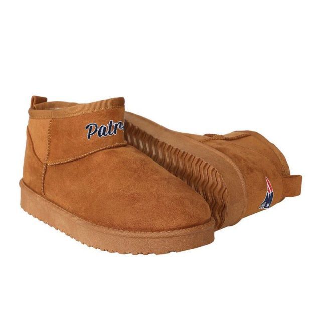【送料無料】 アンブランデッド レディース サンダル シューズ Women's FOCO Brown New England Patriots Team Logo Fuzzy Fan Boots Pat Brown